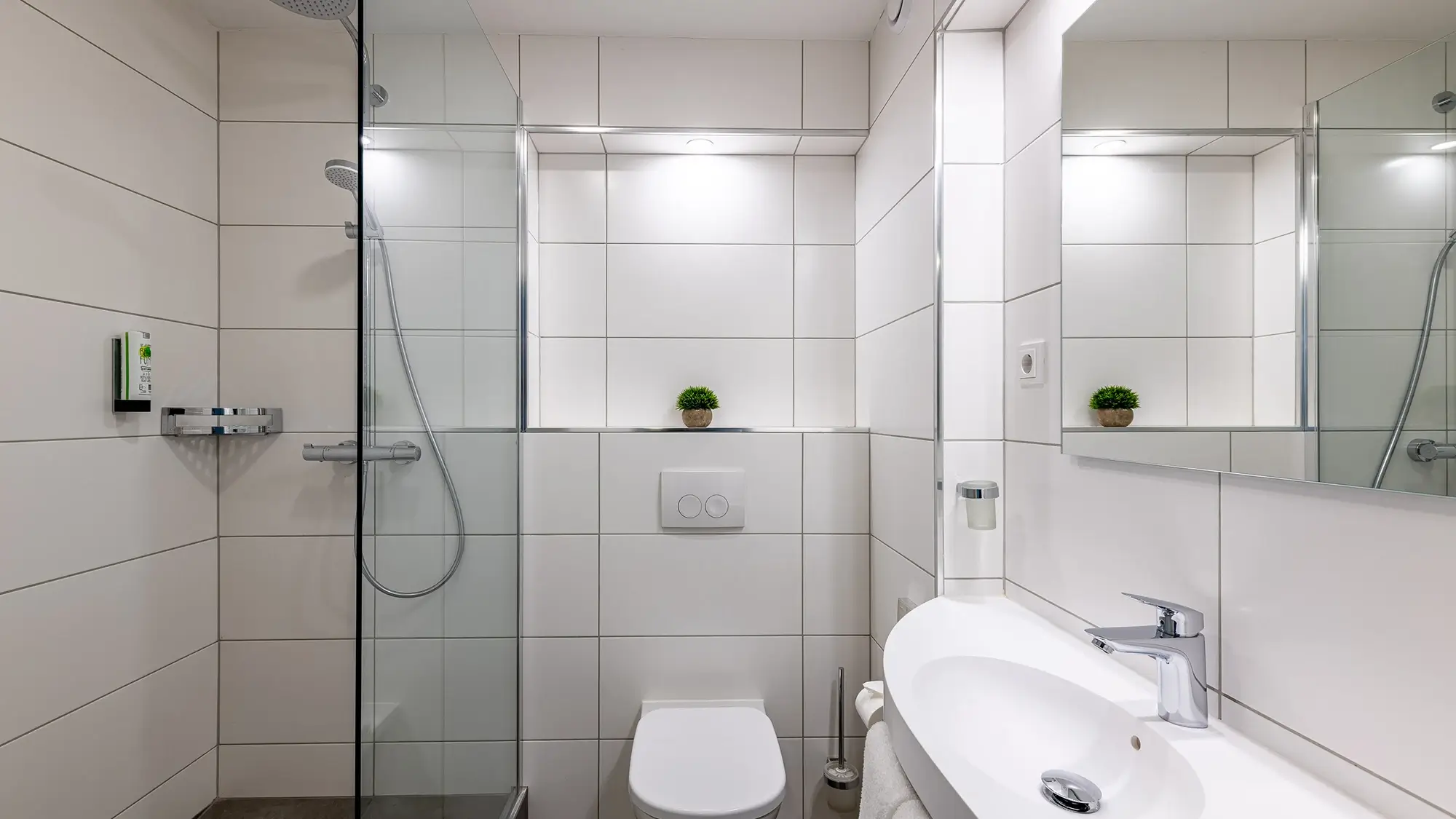 Das große Bad unserer Doppelzimmer